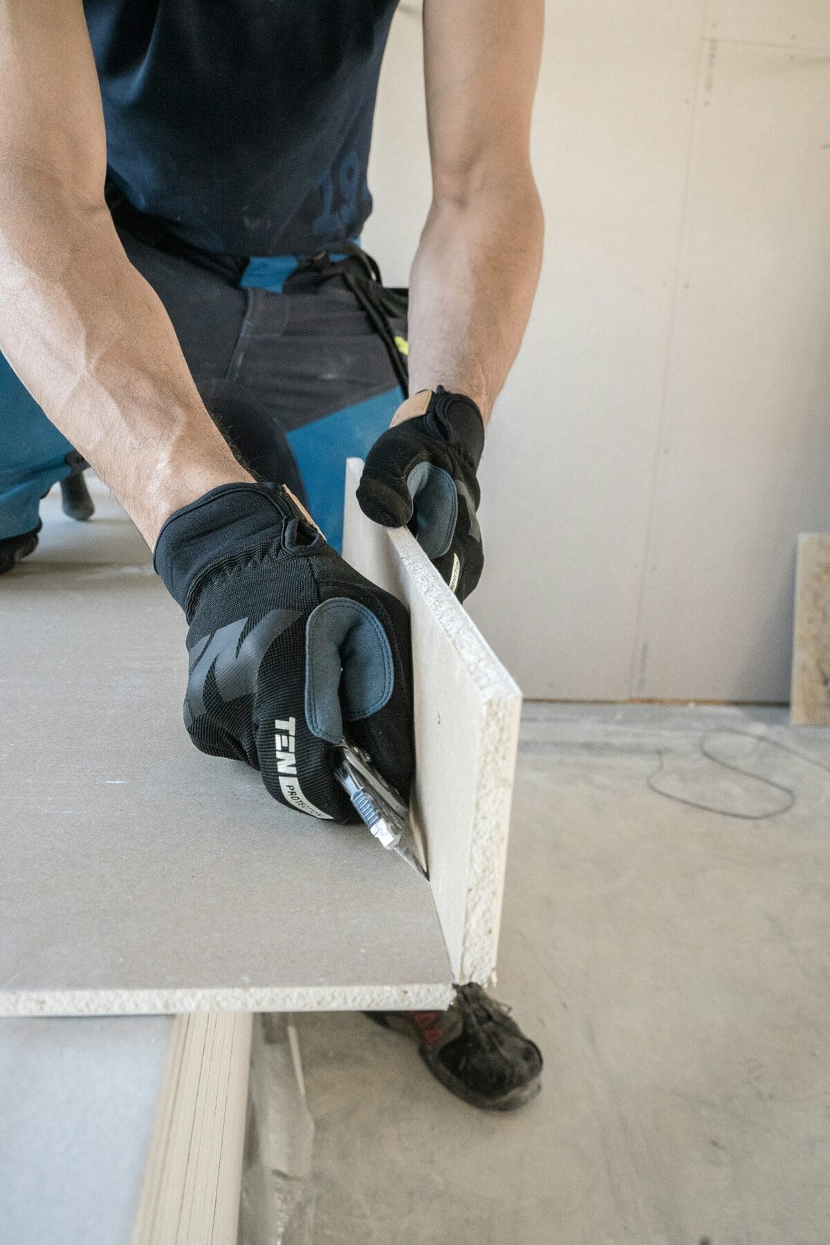 DIY Guide: Fixing Water-Damaged Drywall | 24/7 DRS